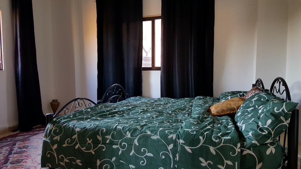Hôtel Karak House Extérieur photo